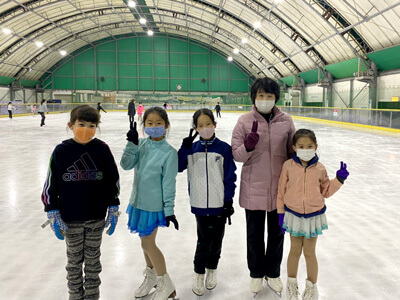 2021-12-31 スケート教室の子供たち